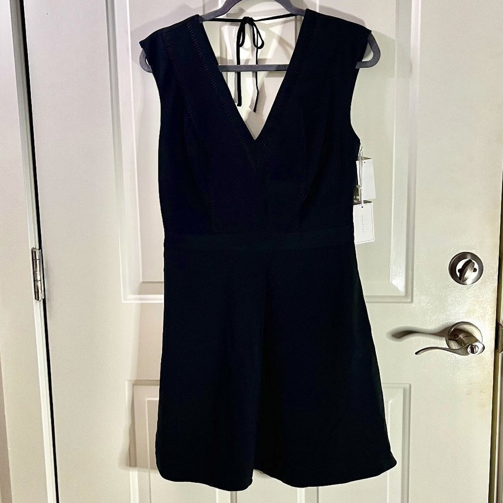 NWT 1.State SZ 6 Black V Neck Above The Knee Dress Tie Neck Sleeveless Lined